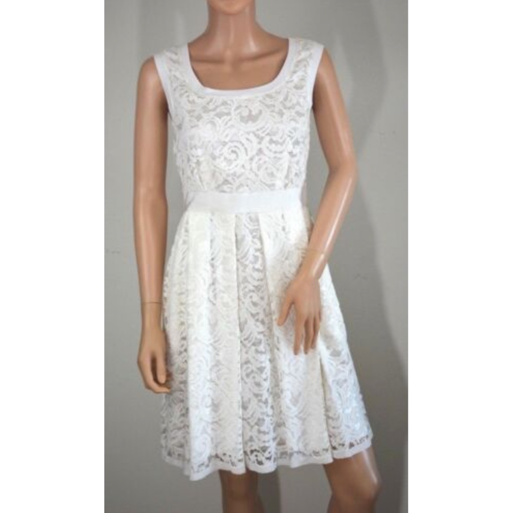 Alberta Feretti white floral lace sleeveless dress